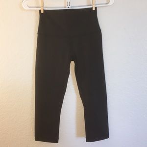 Lululemon: Wunder Train High-Rise Crop 21”